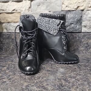 BAMBOO Black and Gray Heeled Lace-Up Boots